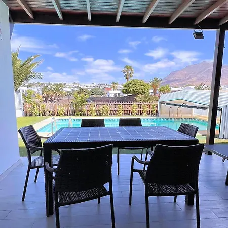 Villa Playa Blanca Holiday home *